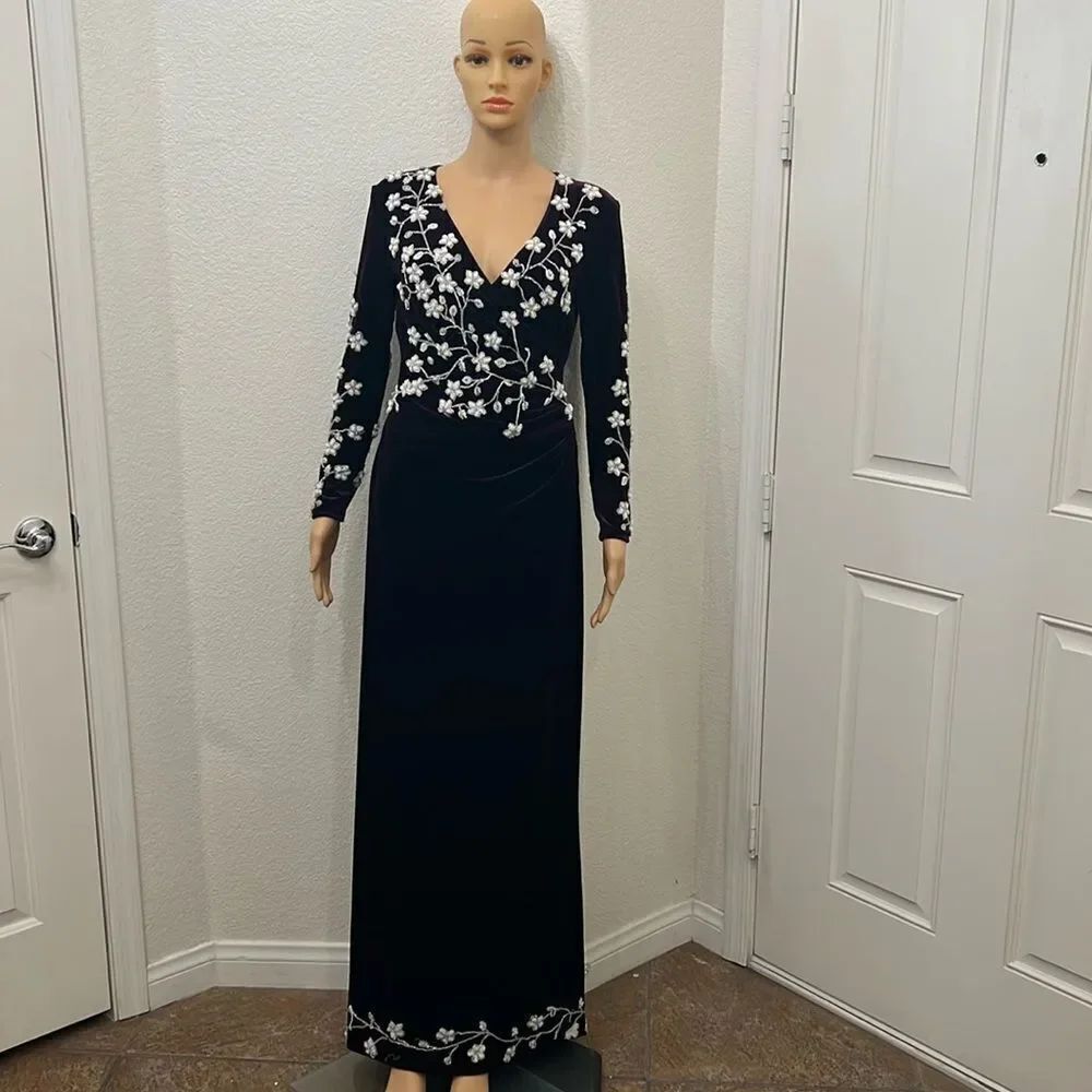 Tadashi Velvet Formal Dress Burgundy VNeck Long Sleeve Gown Vintage Size Medium